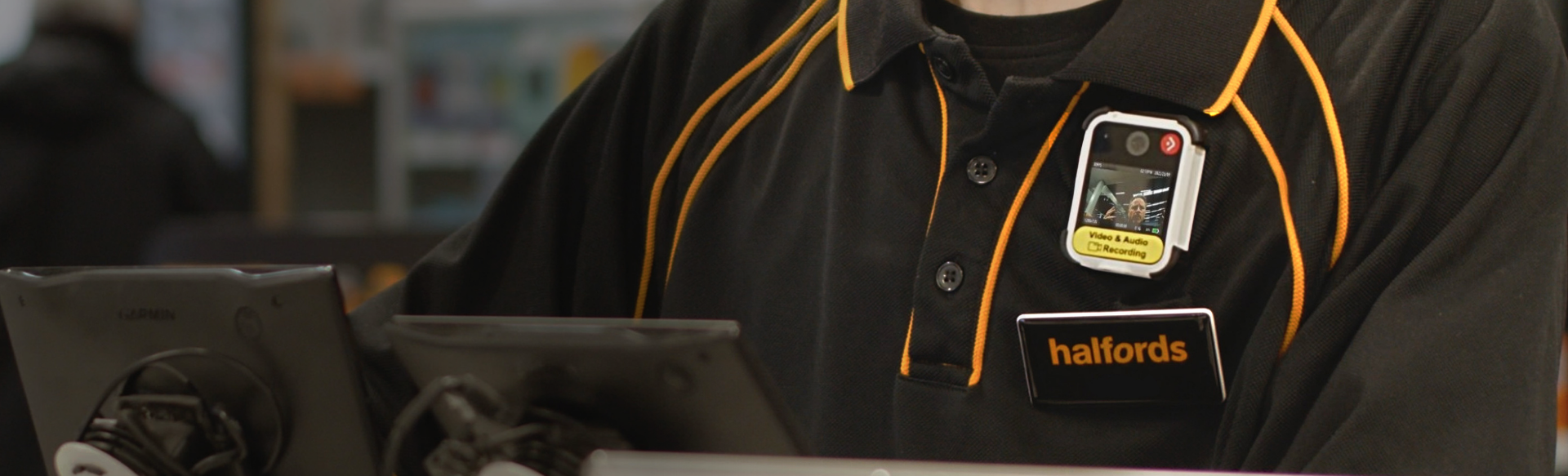 Reveal R1 camera in Halfords store