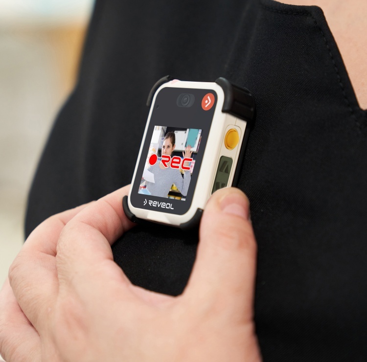 R1 camera thumbnail centre 20251104 m v3